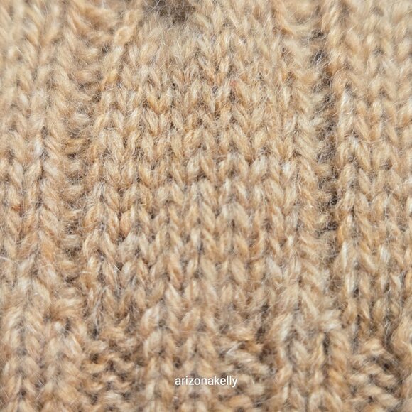 NWOT Tan Cashmere Cable Knit Scarf - Picture 8 of 12